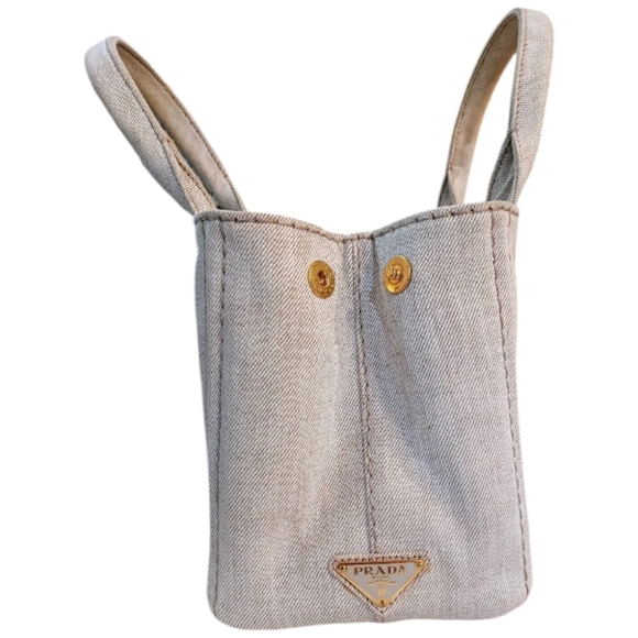 Prada Canapa - Picture 5 of 13